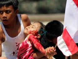 Pertunjukan Drama Pahlawan Nasional Wolter Monginsidi Dalam Rangkaian HUT Ke-72 TNI