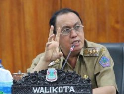 Roy Roring Tegaskan Tak Pernah Keluarkan Kebijakan Soal Dana Bantuan Bencana Manado 2014