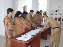 Rapat Kerja Awal Tahun 2019, Setwan DPRD Sulut Tandatangani Pakta Integritas
