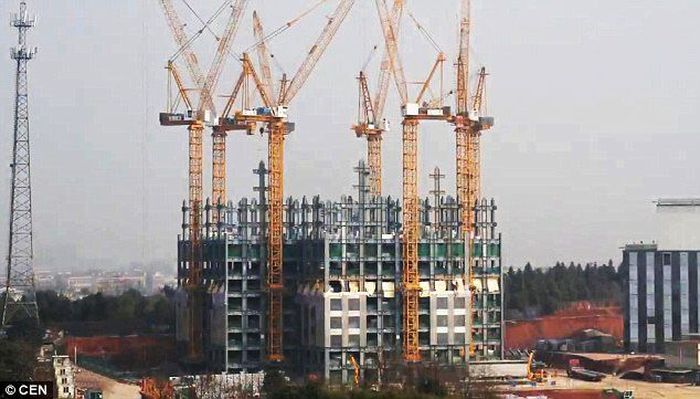 FOTO Gedung  57 Lantai  di China Ini Dibangun Hanya Dalam 