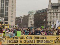1.000 Aktivis Lingkungan Ditangkap Saat Gelar Aksi di London