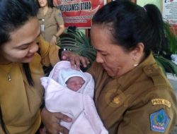 Lahir di Rumah Makan Tanpa Bantuan, Tiga Kadis OD-SK Turun Tangan Selamatkan Bayi Terlantar