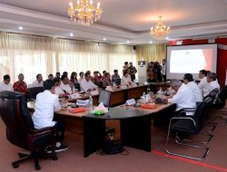 Presiden Jokowi Gelar Ratas Sebelum Beranjak Dari Manado ke Jakarta