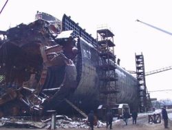 HISTORI : The Kursk, Kapal Selam Nuklir Rusia Tenggelam di Dasar Laut Barents