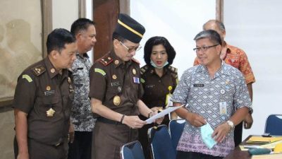 Kajati Pantau Penataan dan Pengalihan Serta Pemusnahan Arsip Kejati Sulut