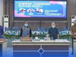Seminar Kepemimpinan Birokrasi, Walikota Maximiliaan Lomban Bahagia Duduk Bersama Prof Moningka dan DR Kondo