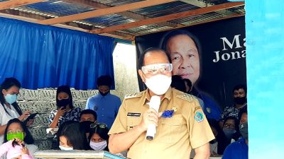 Di Hadapan Warga Lembeh, Walikota Bitung Max Lomban Jelaskan Upaya Pemkot Tangani COVID-19