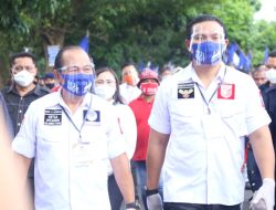 Mendaftar Pilwako Bitung 2020, MJL-MDT Santai Jalan Kaki Menuju KPU