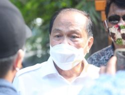 Menyurat ke Tito Karnavian, Maximiliaan Jonas Lomban Minta Mendagri Sanksi Kepala Kesbangpol Sulut