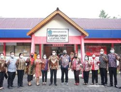 Kawal Program Pro Rakyat, Joune-Kevin Bekerja di Kantor Camat