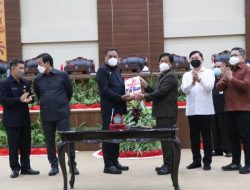 DPRD Sulut Paripurnakan Penetapan Perda APBD TA 2022 dan Propemperda 2022
