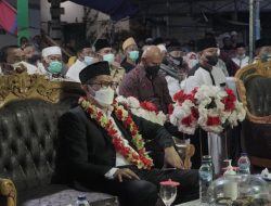 Hadiri Peringatan Isra Mi’raj di Desa Kema 3, Bupati Joune Ganda Himbau Ciptakan Kerukunan dan Keharmonisan