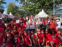 Tarian Kabasaran Siswa SD Sawangan Meriahkan Pembukaan Likupang Tourism Festival