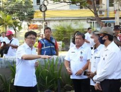 Walikota Andrei Angouw Evaluasi Mekanisme Pengumpulan Sampah di Kecamatan Tikala