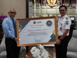 Peran Aktif Kabupaten Minut Tunjang Capaian Penerimaan Pajak, Diganjar Penghargaan Dari KPPP