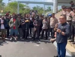 Terima Demo Mahasiswa Papua, Louis Schramm : Kami Sampaikan, Kami Tak Ingin Bohongi Rakyat!