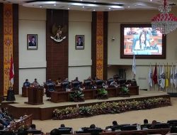 Sampaikan Pemandangan Umum Fraksi, Angelia Wenas Ingatkan Ranperda RTRW Perhatikan Kasus Raja Ampat