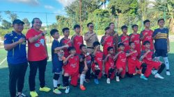 Serahkan Piala dan Medali Juara Tournament Sepakbola Bupati Minut Cup 2025, Joune Ganda Optimis Minut Bisa Lahirkan Pesepakbola Berkualitas