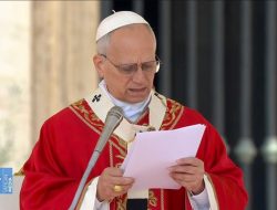 Khotbah Misa Minggu Palma, Paus Leo XIV : Yesus Raja Damai Yang Menolak Perang