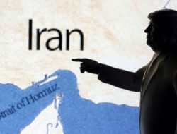 Selat Hormuz Ditutup, Donald Trump Rencanakan Duduki Pusat Minyak Iran
