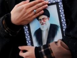 Misteri Tujuh Minggu Digempur AS-Israel, Menghilangnya Mojtaba Khamenei dan Tertundanya Pemakaman Sang Ayah