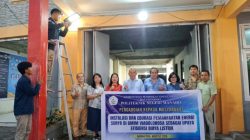 Dorong Energi Bersih, Polimdo Edukasi Warga GMIM Viadolorosa Manfaatkan Tenaga Surya