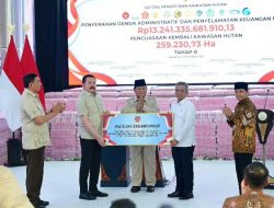 Disaksikan Prabowo, Kejagung Serahkan Rp13,2 Triliun Hasil Penertiban Kawasan Hutan ke Kemenkeu